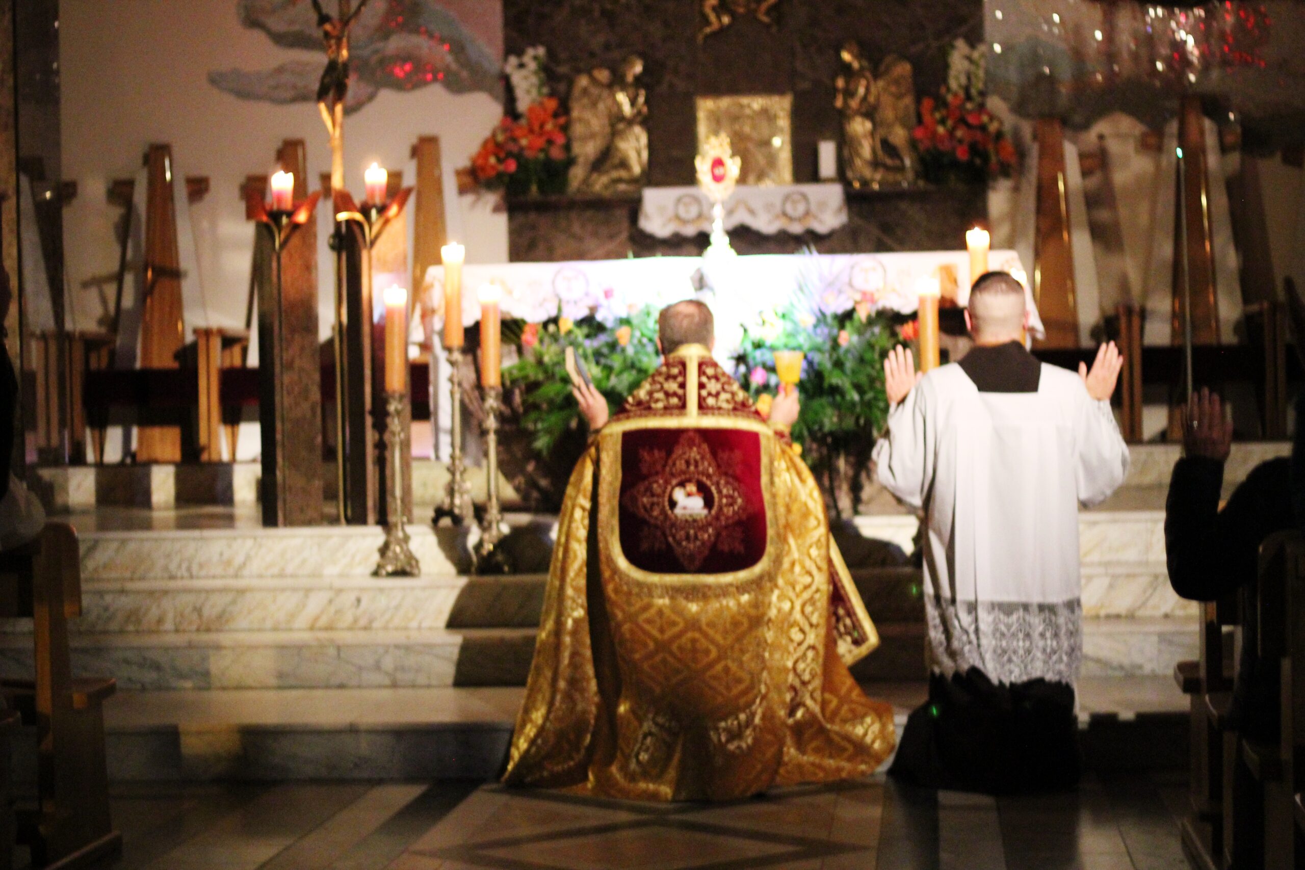 Fotogaleria z Mszy oraz nabożeństwa „Transitus” w dzień św. Franciszka
