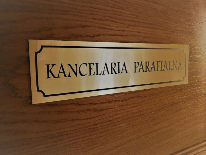 Godziny pracy kancelarii parafii i cmentarza